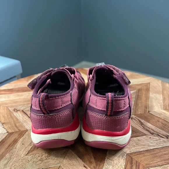 Keen Newport H2 Sandals Pink Size 11 - Picture 4 of 5
